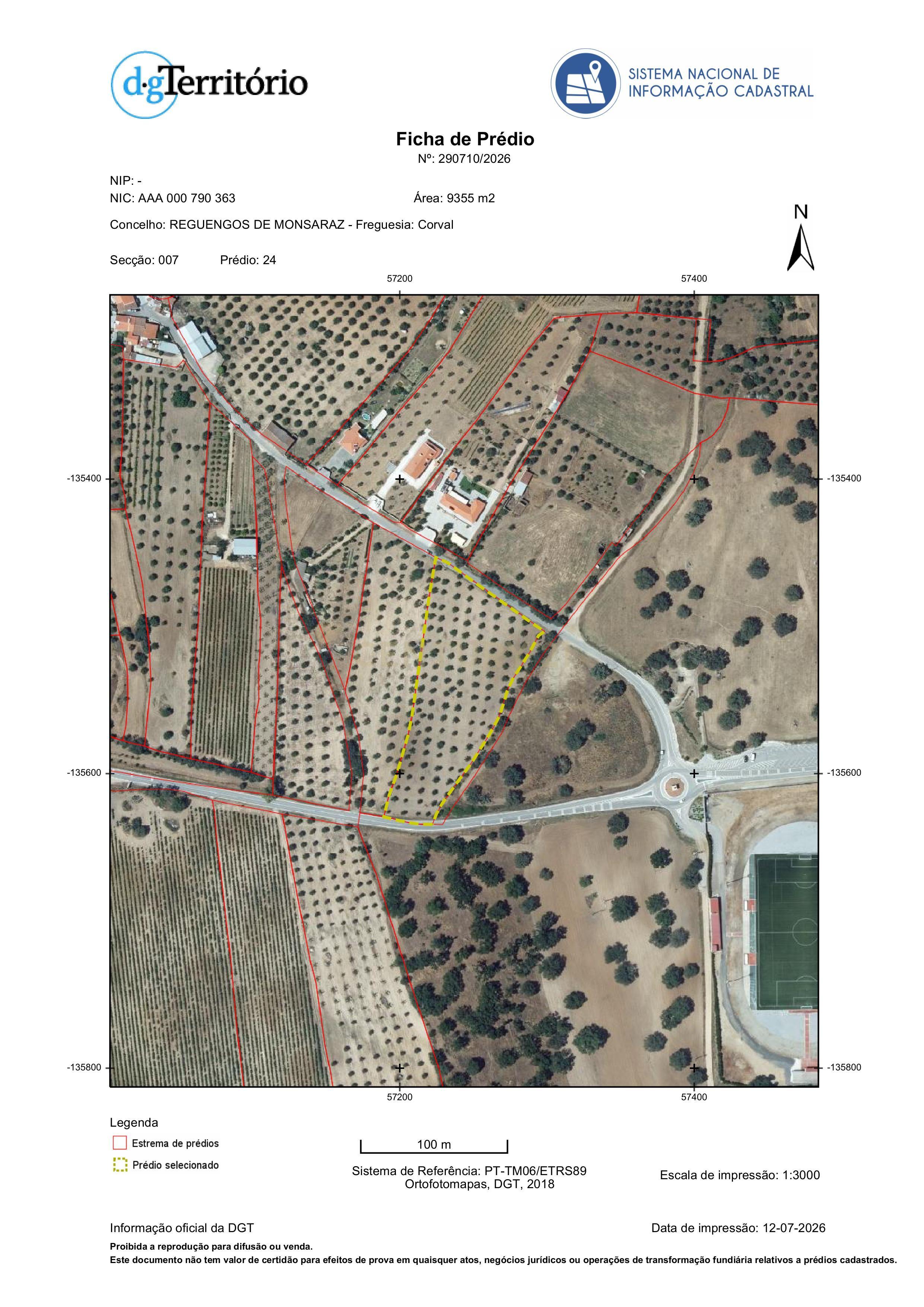 Fotografia 12 de Terreno Central em São Pedro do Corval, Vista para a Rocha dos Namorados