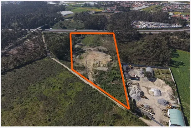 Fotografia 6 de Terreno, com 16 000m², para construção de armazéns, em zona industrial de Laúndos, Póvoa de Varzim