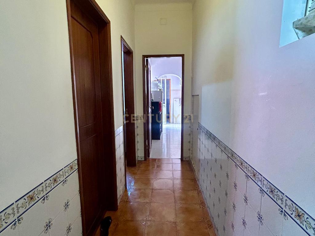 T2+1 com logradouro na Pontinha - Image 2