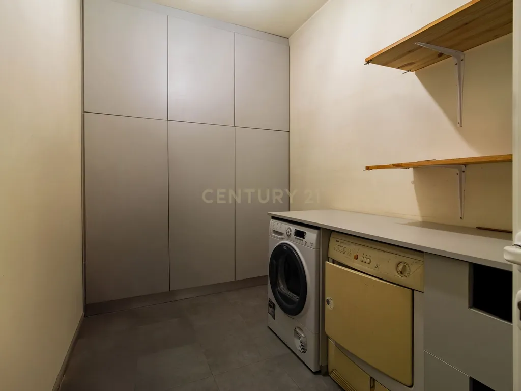 Moradia T3 com Jardim, Garagem e Cave em Embra, Marinha Grande - Image 34