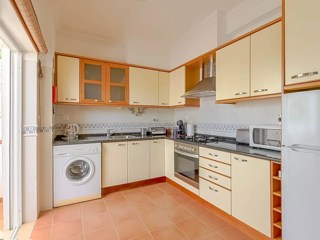 Apartamento T2 com Terraço em Cabanas de Tavira - Image 13