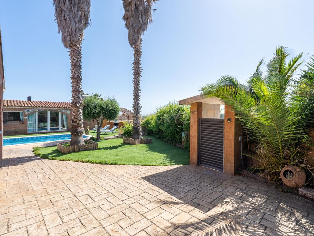 Moradia com apartamento anexo e piscina em “Els Pallaresos” - Image 71