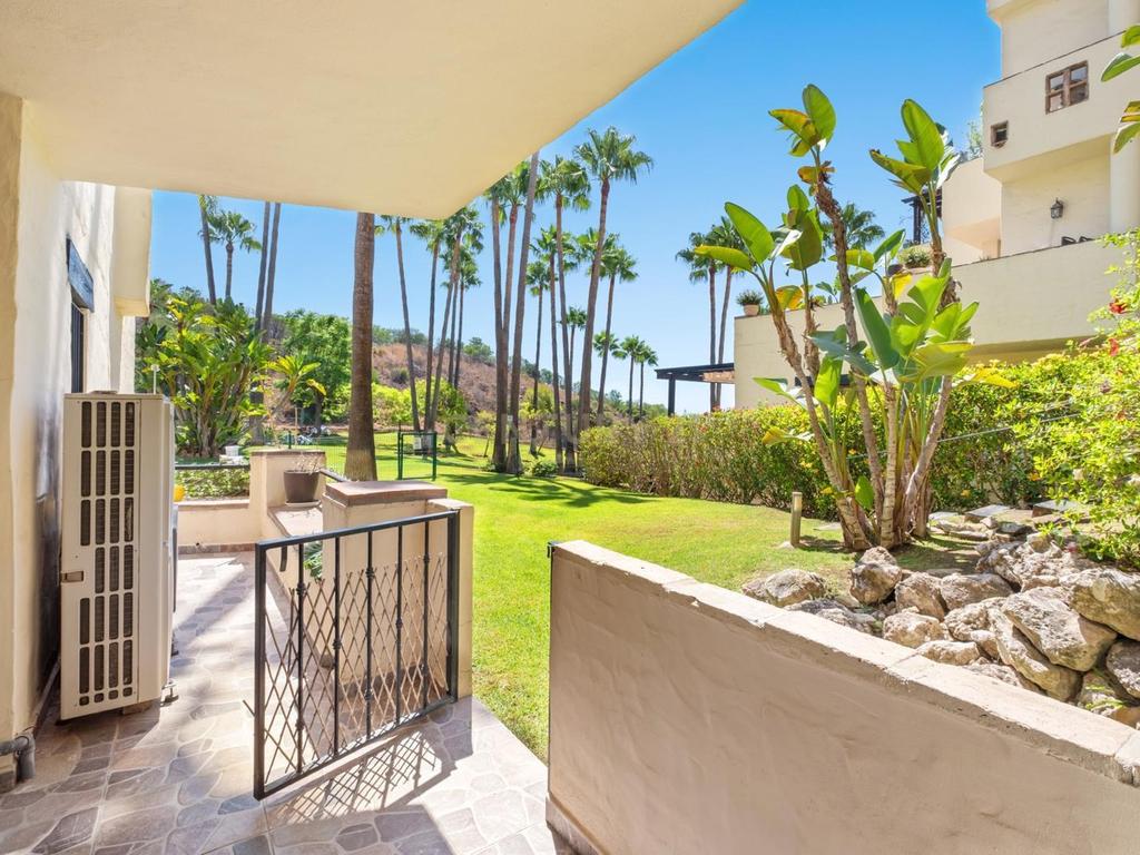 Apartamento espetacular para venda na Golden Mile - Lomas de Marbella Club - Image 3