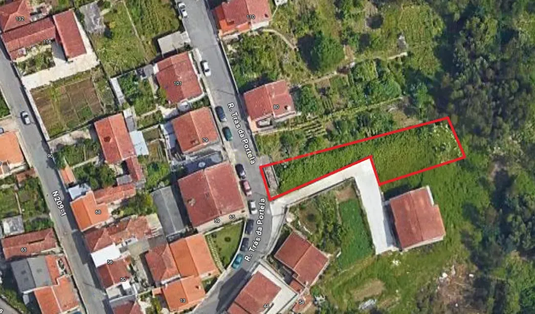 Lote de terreno com 780 m2 em Gondomar - Image 1
