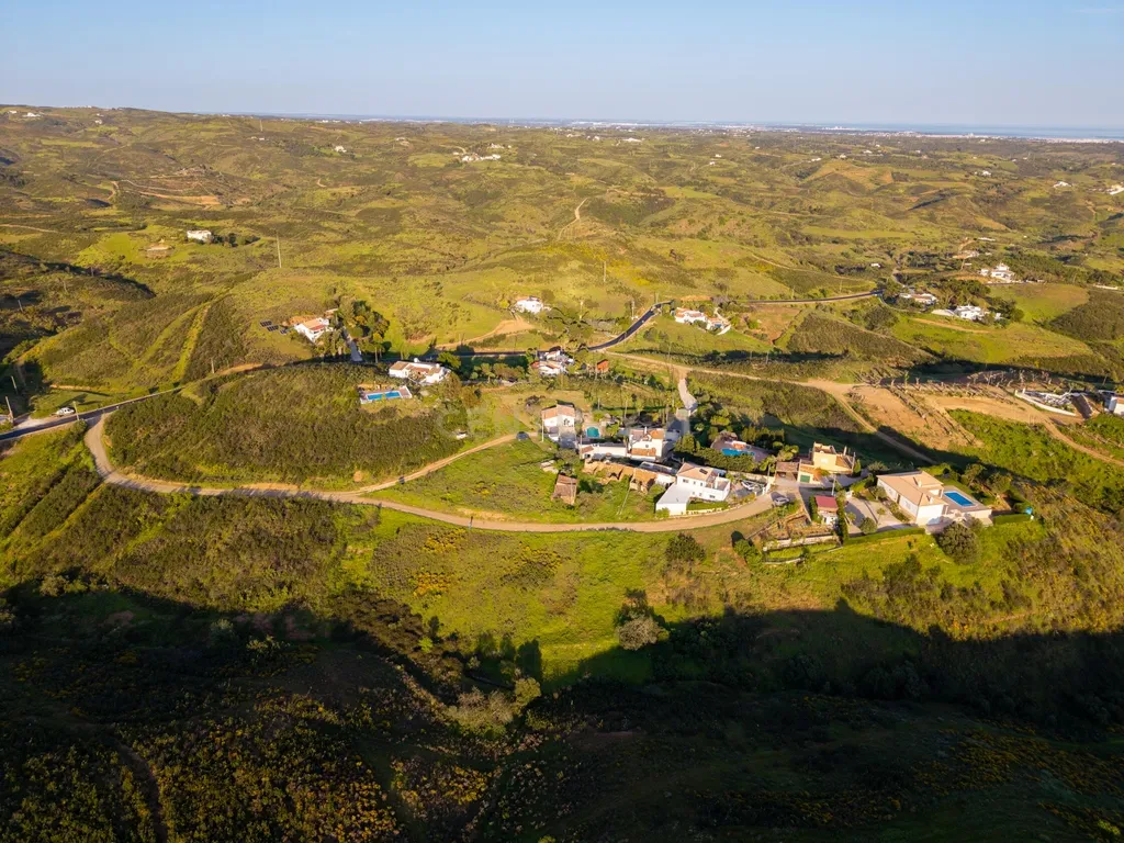 Oportunidade! - Projeto Aprovado Para Moradia com Vista Mar e Serra - Image 22