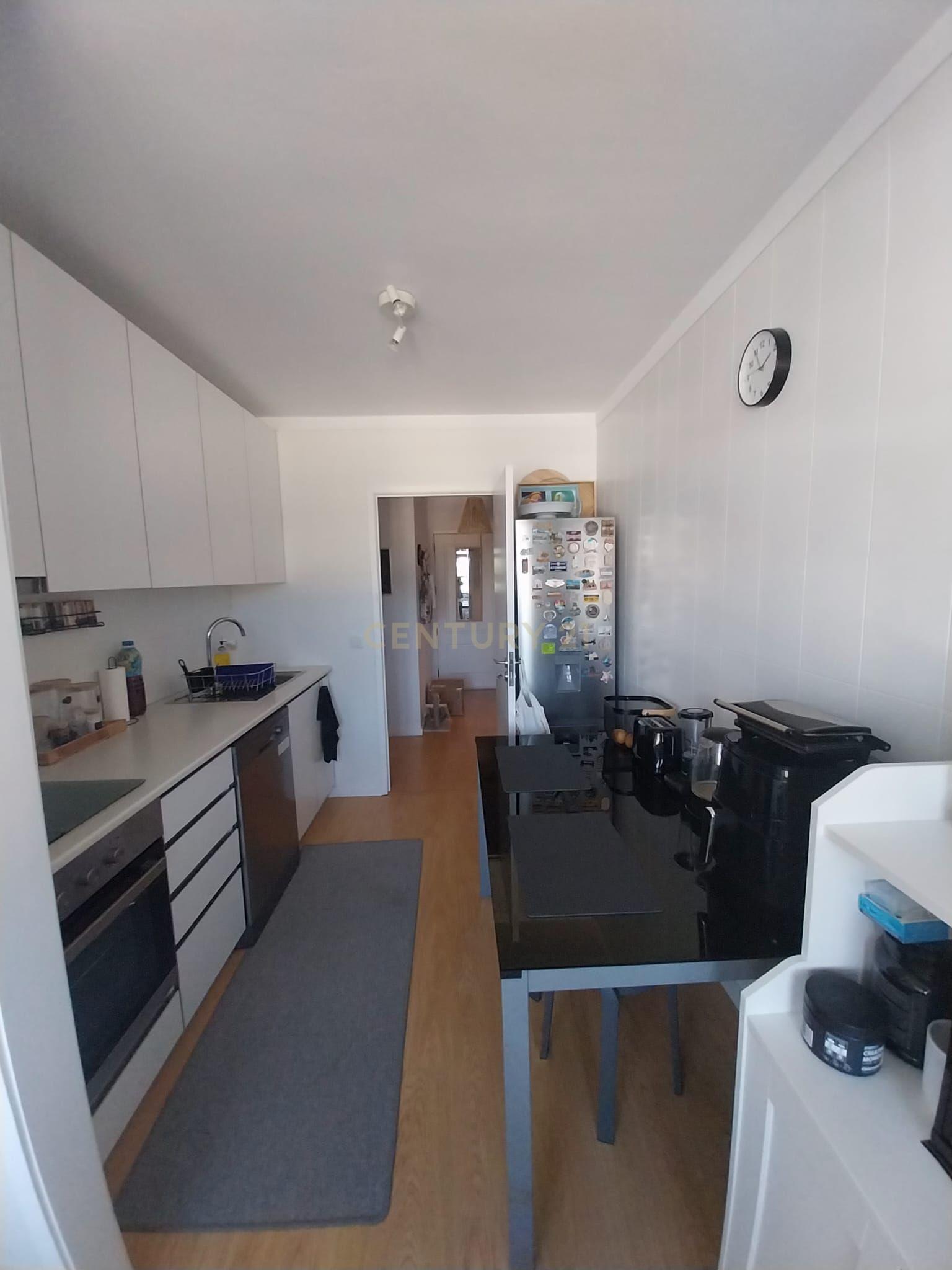Apartamento T1 à venda em Vilar de Andorinho, Vila Nova de Gaia — foto 2