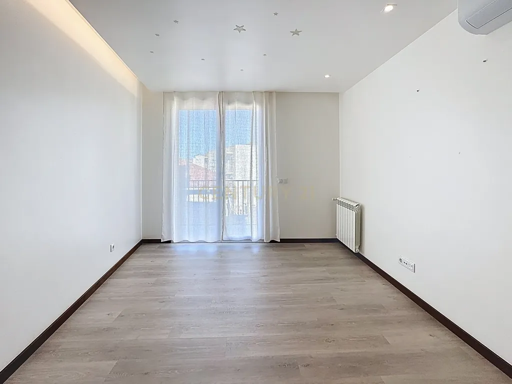 Penthouse T2 com Terraço e Piscina Privativa – Sítio da Nazaré - Image 40
