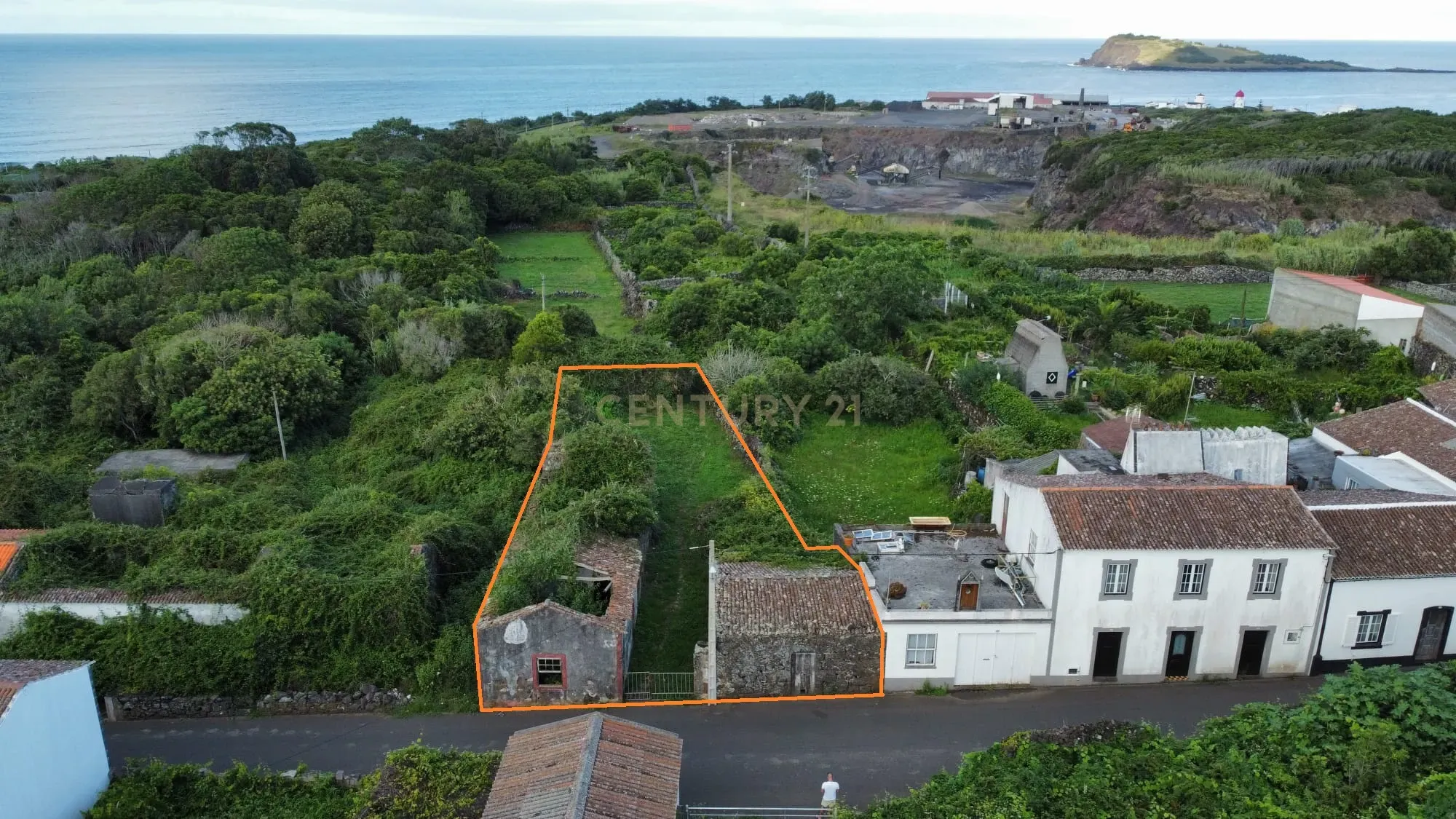 Moradia T2 em São Mateus, €59.500