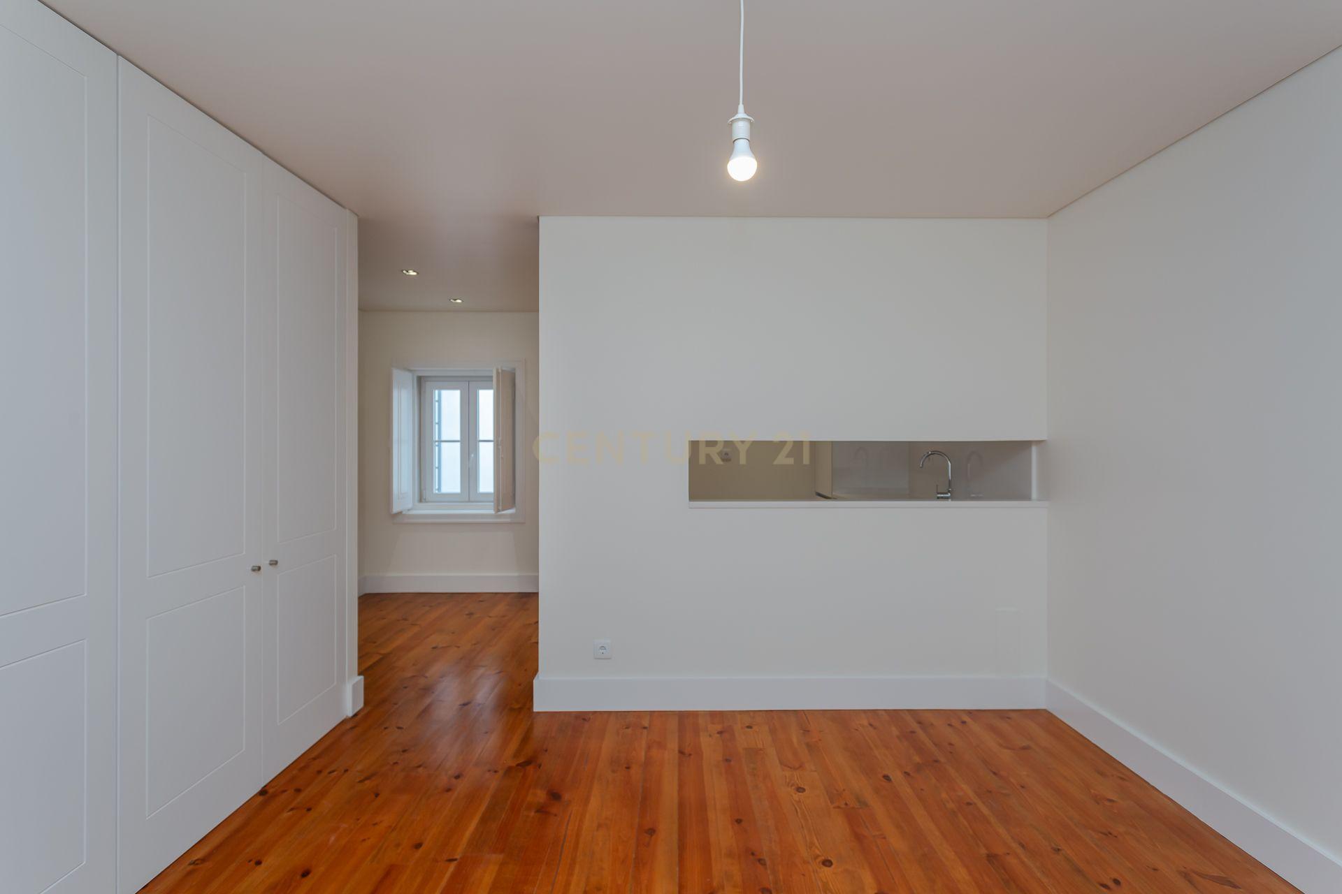 Apartamento T1 mobilado para arrendar em Lisboa - Image 8