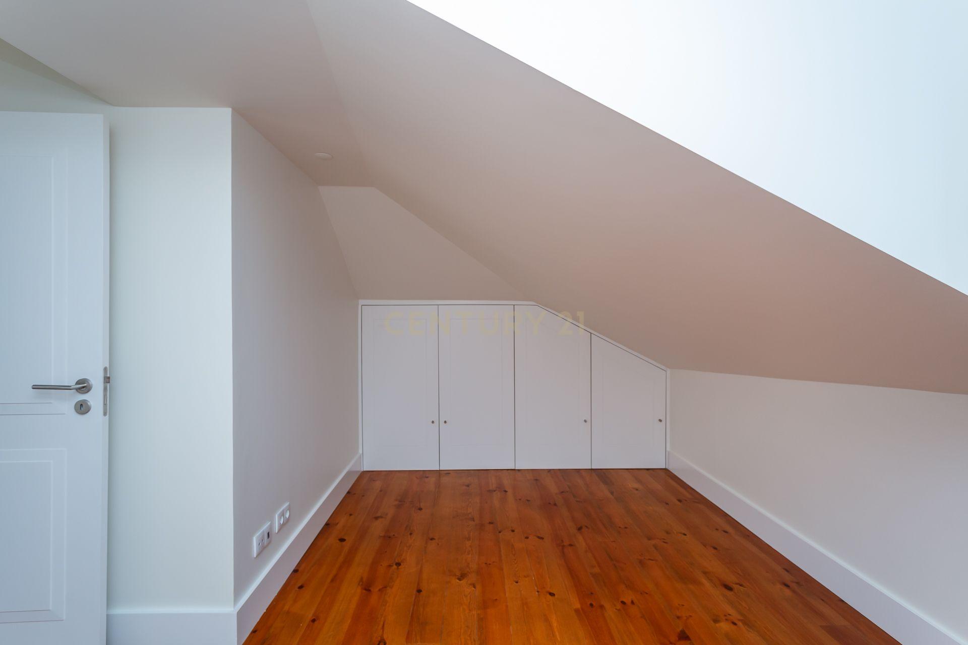 Apartamento T1 mobilado para arrendar em Lisboa - Image 12