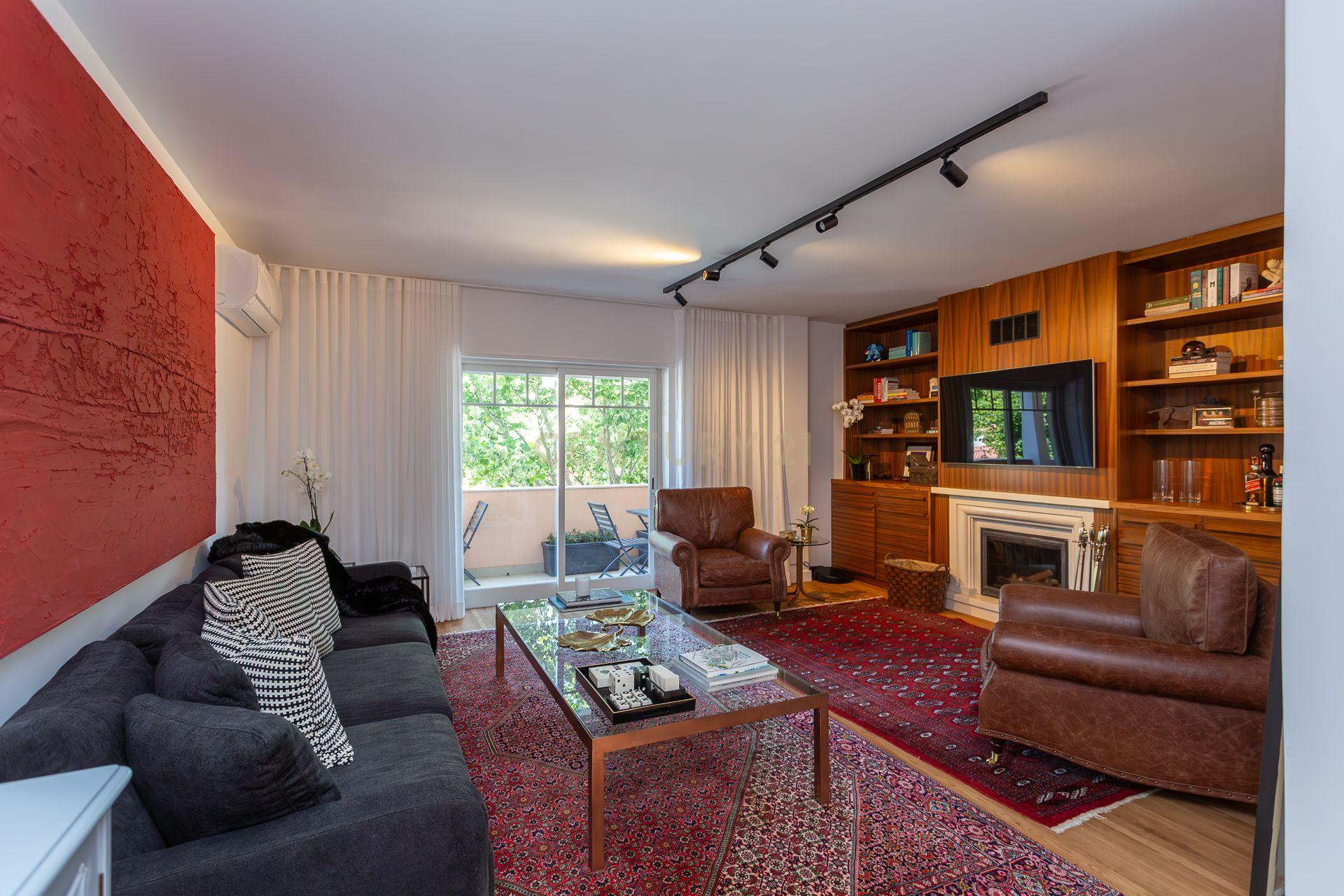 Fotografia 3 de Apartamento T3 em Cascais com excelente localização