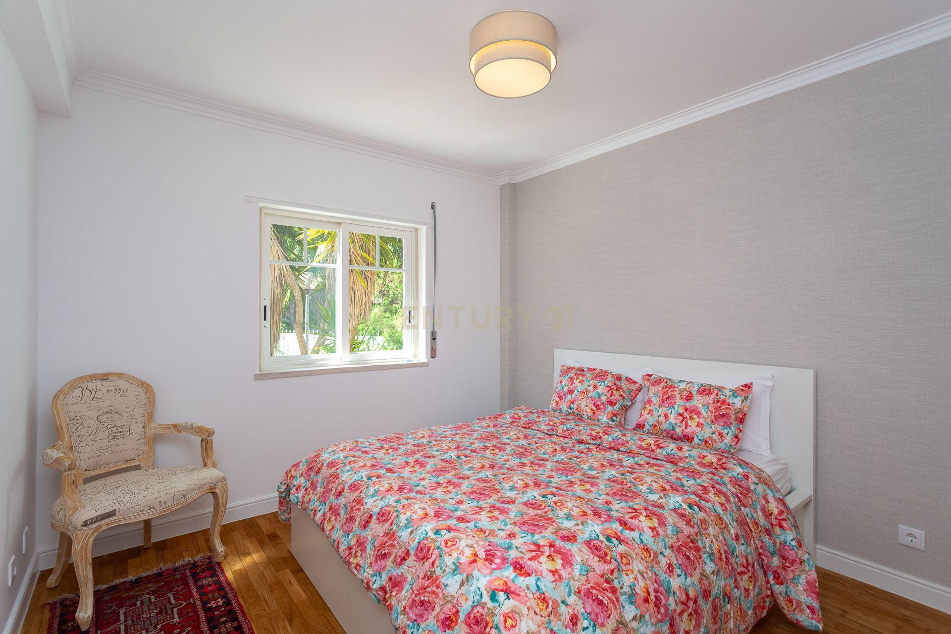 Fotografia 11 de Apartamento T3 em Cascais com excelente localização