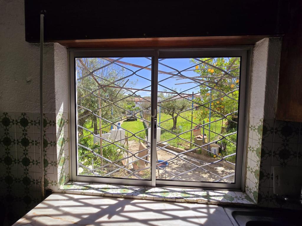 Moradia com Vista Desafogada e Potencial para Duas Habitações Independentes – Ilhas, Arraiolos Évora - Image 15