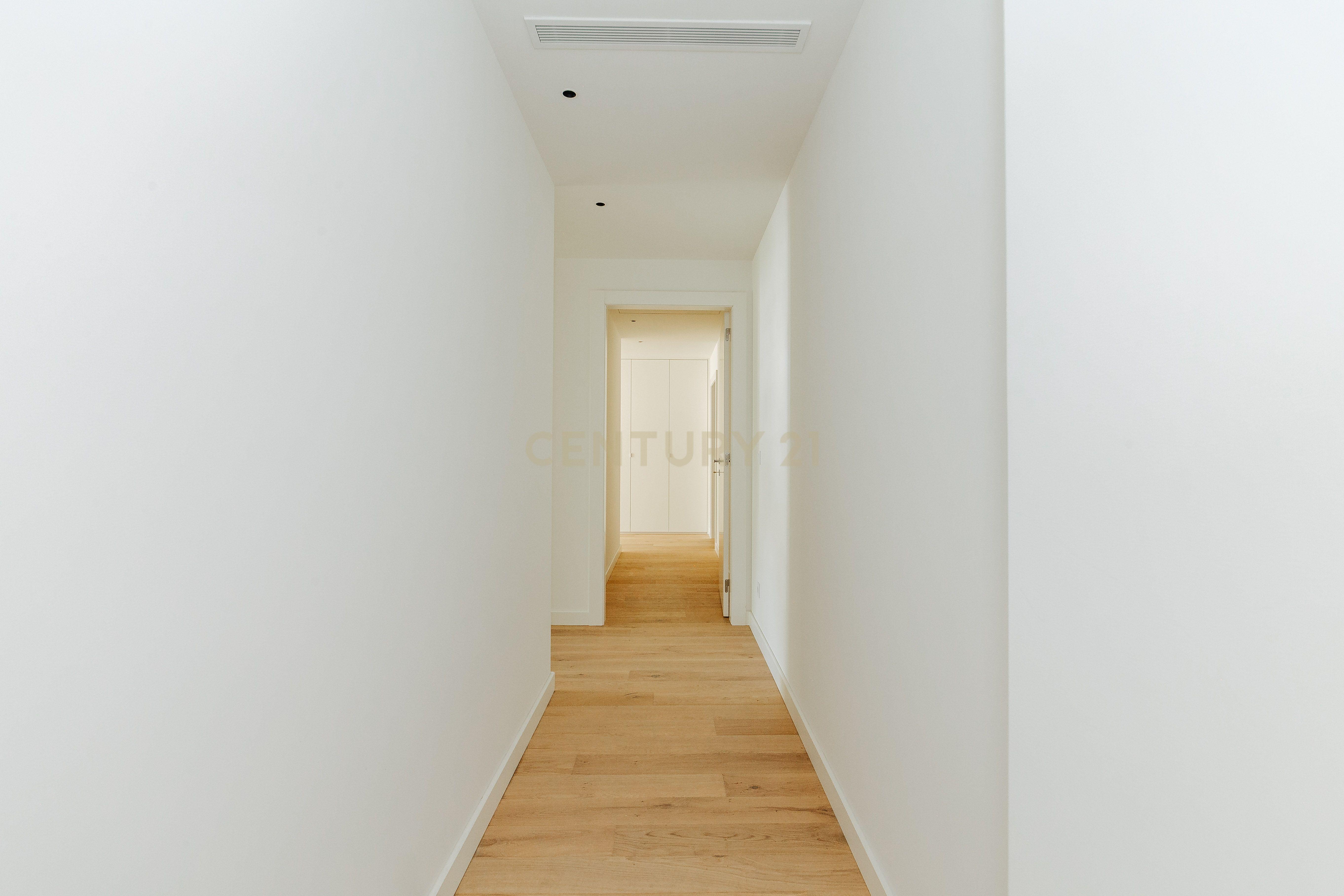 Fotografia 11 de Apartamento T2 Novo a estrear em Areeiro