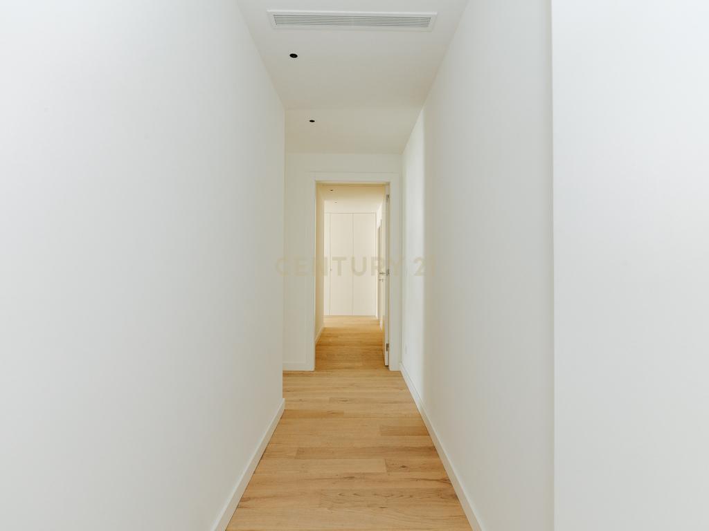 Apartamento T2 Novo a estrear em Areeiro - Image 11