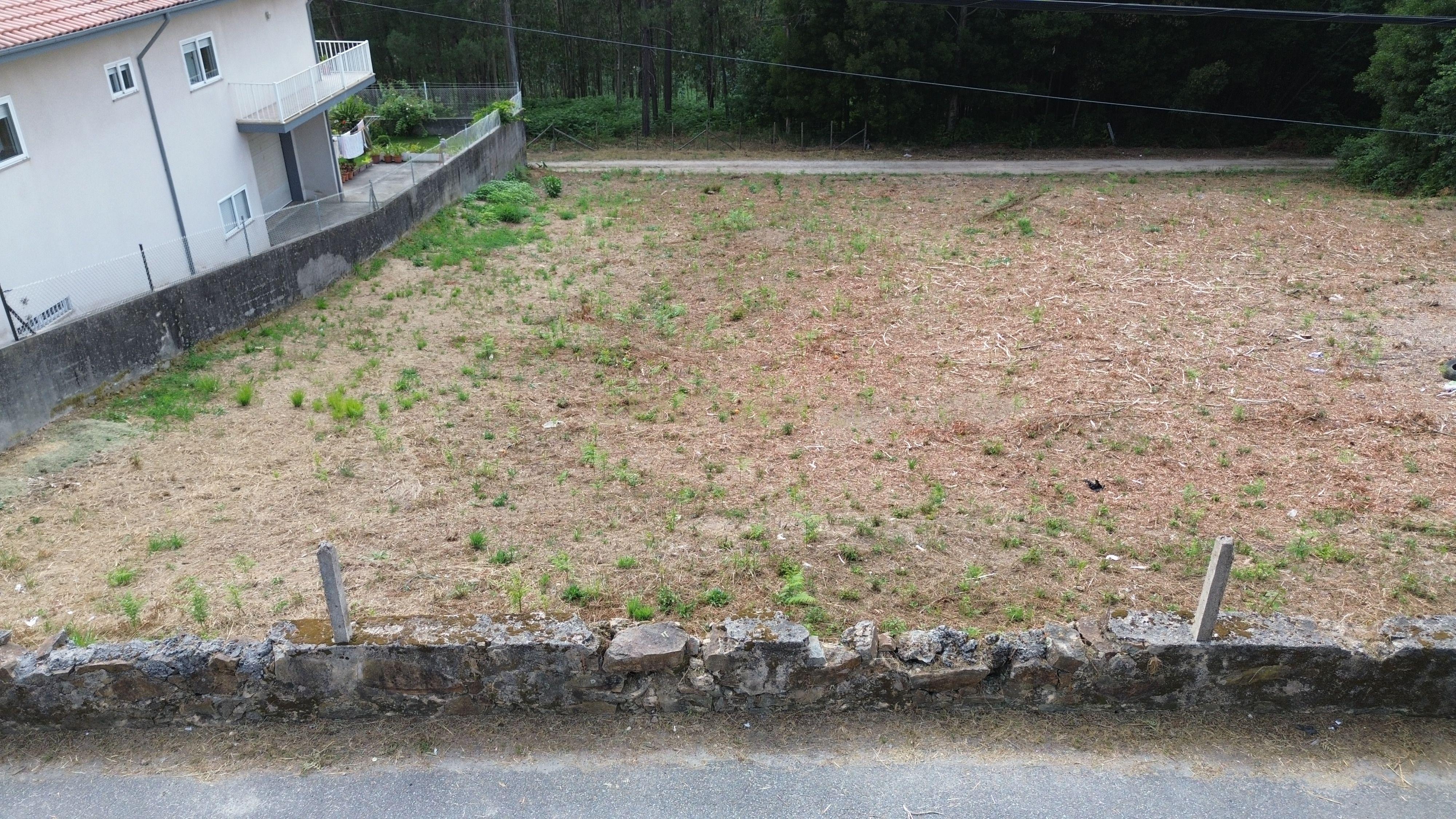 Fotografia 11 de Terreno para Construção de 3 Moradias Geminadas com Projeto Aprovado | Vista Mar