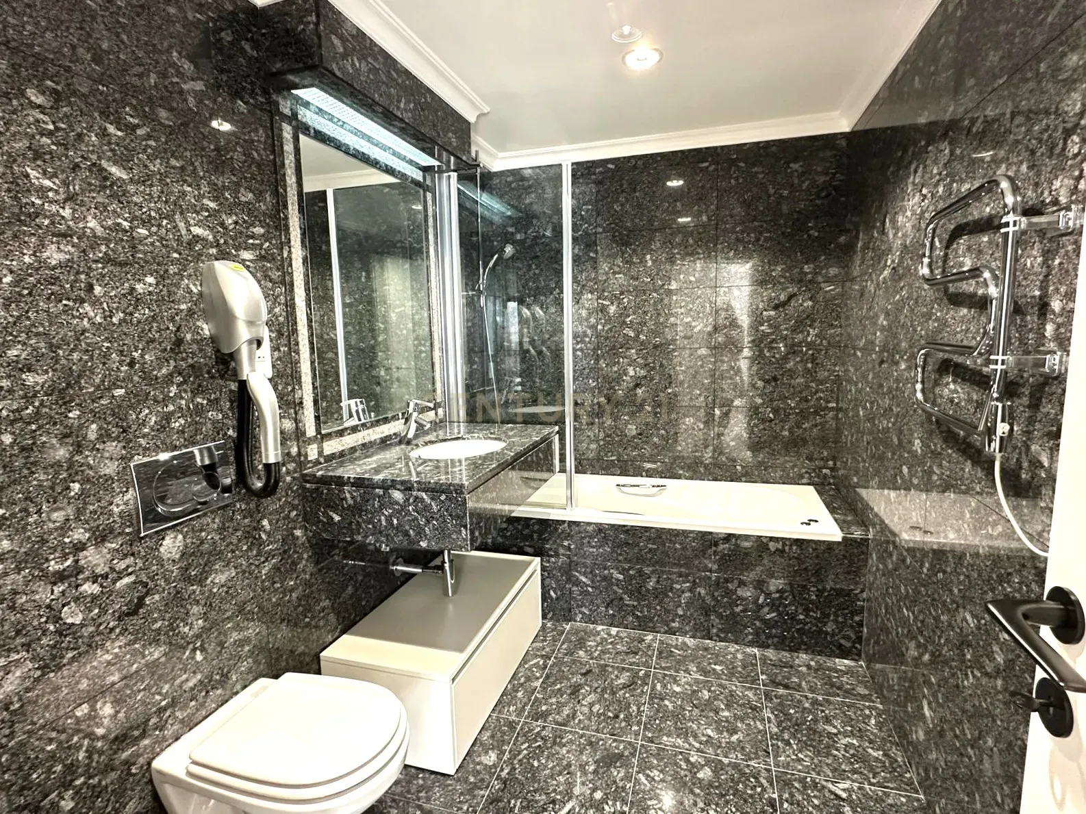 Apartamento T2 | Novo | Vilamoura | Condomínio Fechado - Image 16