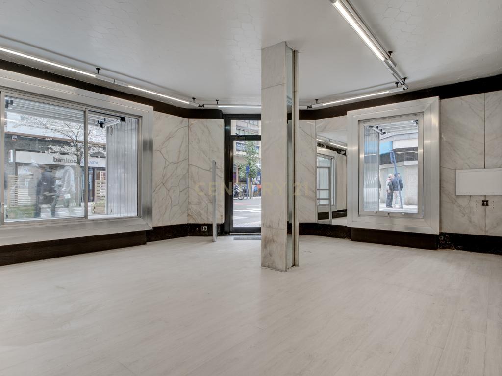 Local comercial en esquina con gran escaparate – Errenteria Centro - Image 13