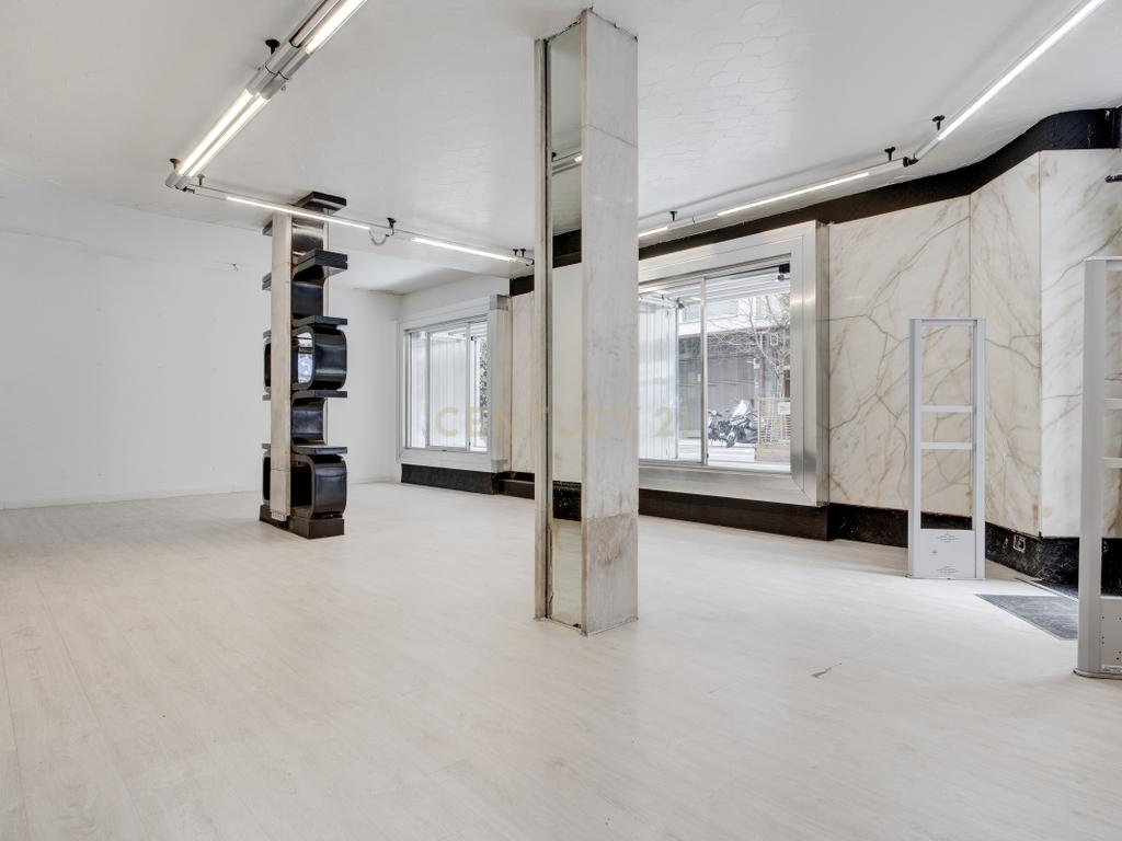 Local comercial en esquina con gran escaparate – Errenteria Centro - Image 7
