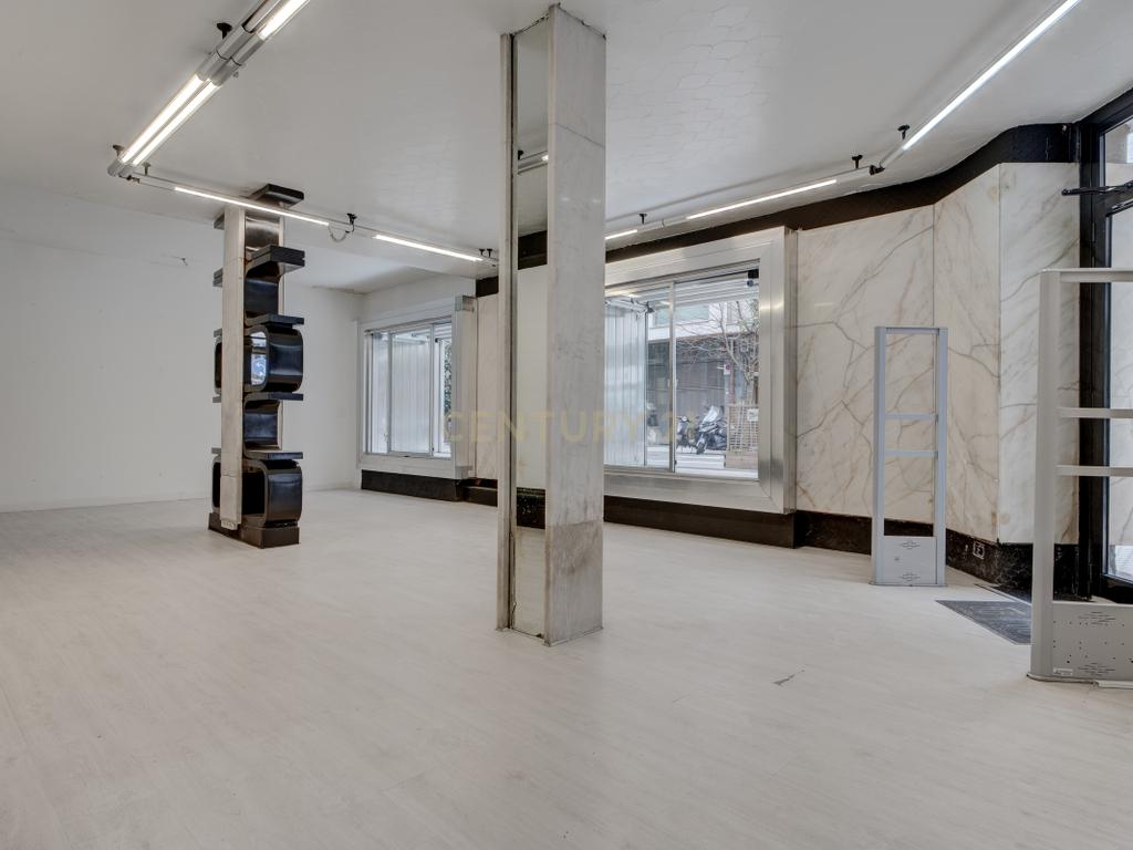 Local comercial en esquina con gran escaparate – Errenteria Centro - Image 12