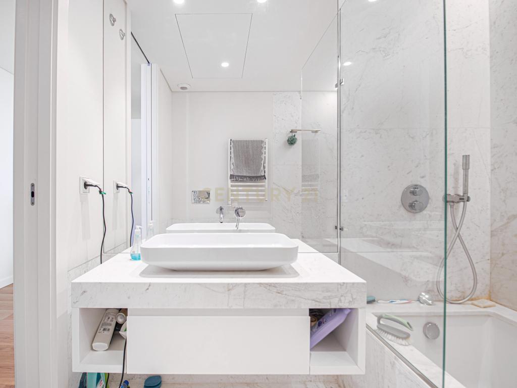 Apartamento T2 no Infinity em Campolide - Image 13