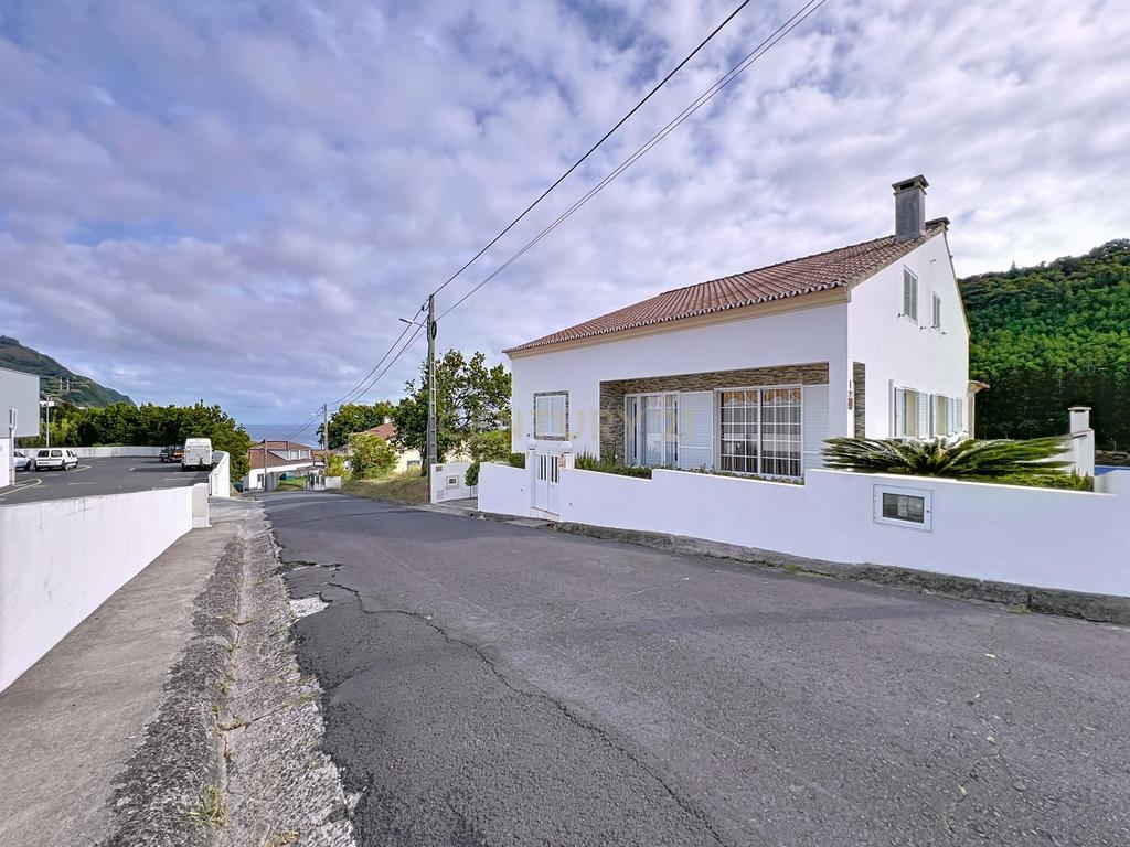 Casa T4 com Vista Mar em Povoação, Ilha de São Miguel - Image 3