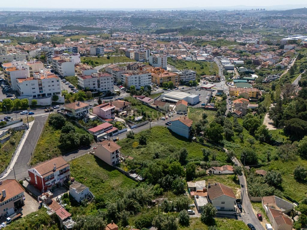 Terreno Urbano em A- da Beja-  Amadora, Oportunidade Única por 140.000€ - Image 19