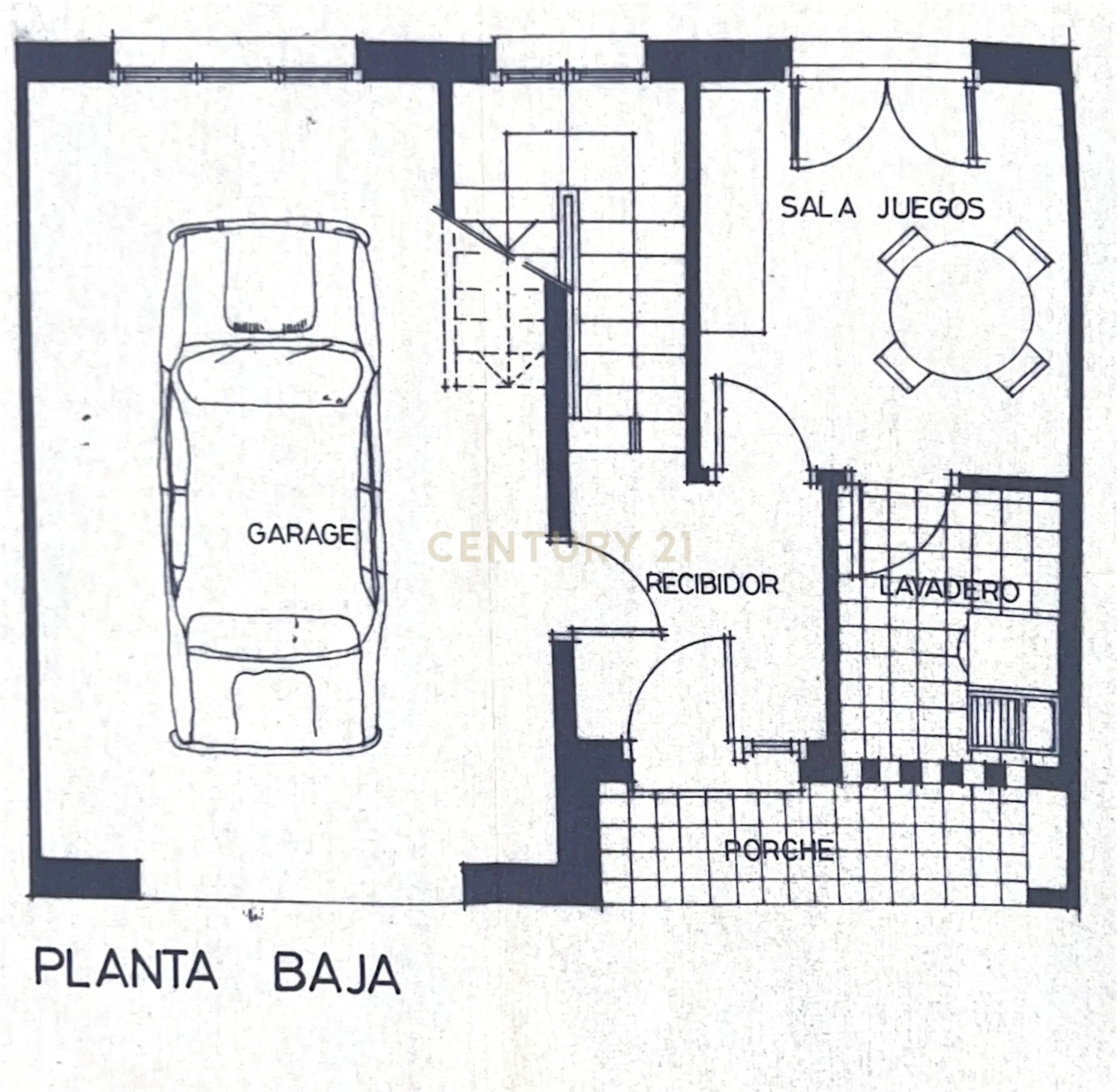 Casa Térrea em Barcelona: Oportunidade de Recuperação Única - Image 41