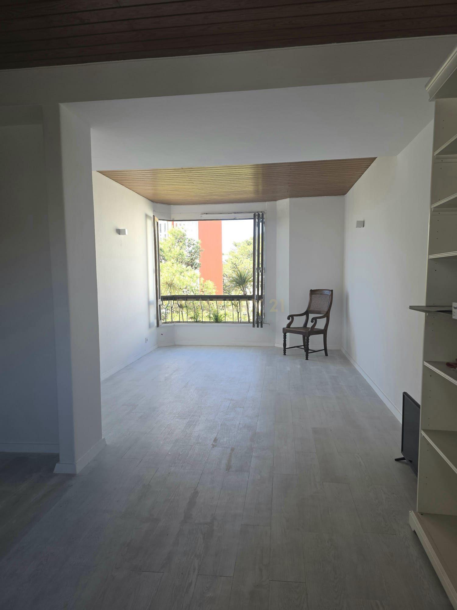 Apartamento T3 com 100 m² no Monte Estoril para arrendamento – pohled 3
