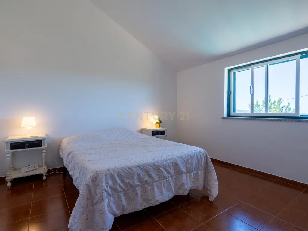 Espaço, Natureza e Tranquilidade: Moradia T6 em Cabril - Image 26