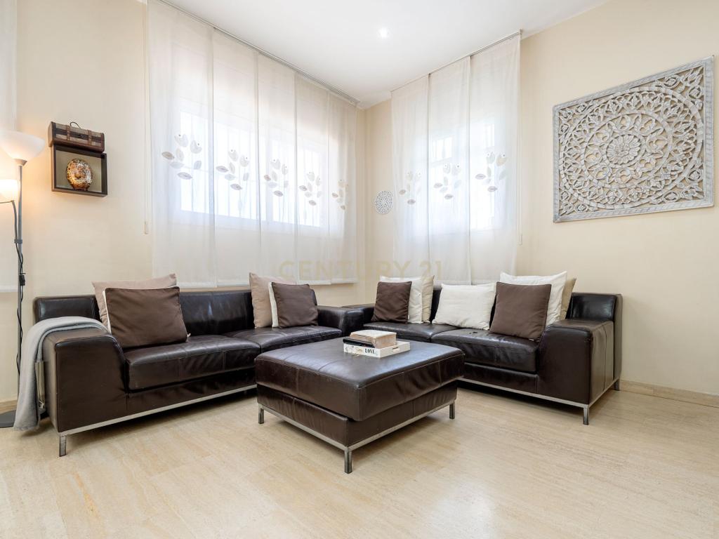 Moradia com apartamento anexo e piscina em “Els Pallaresos” - Image 10