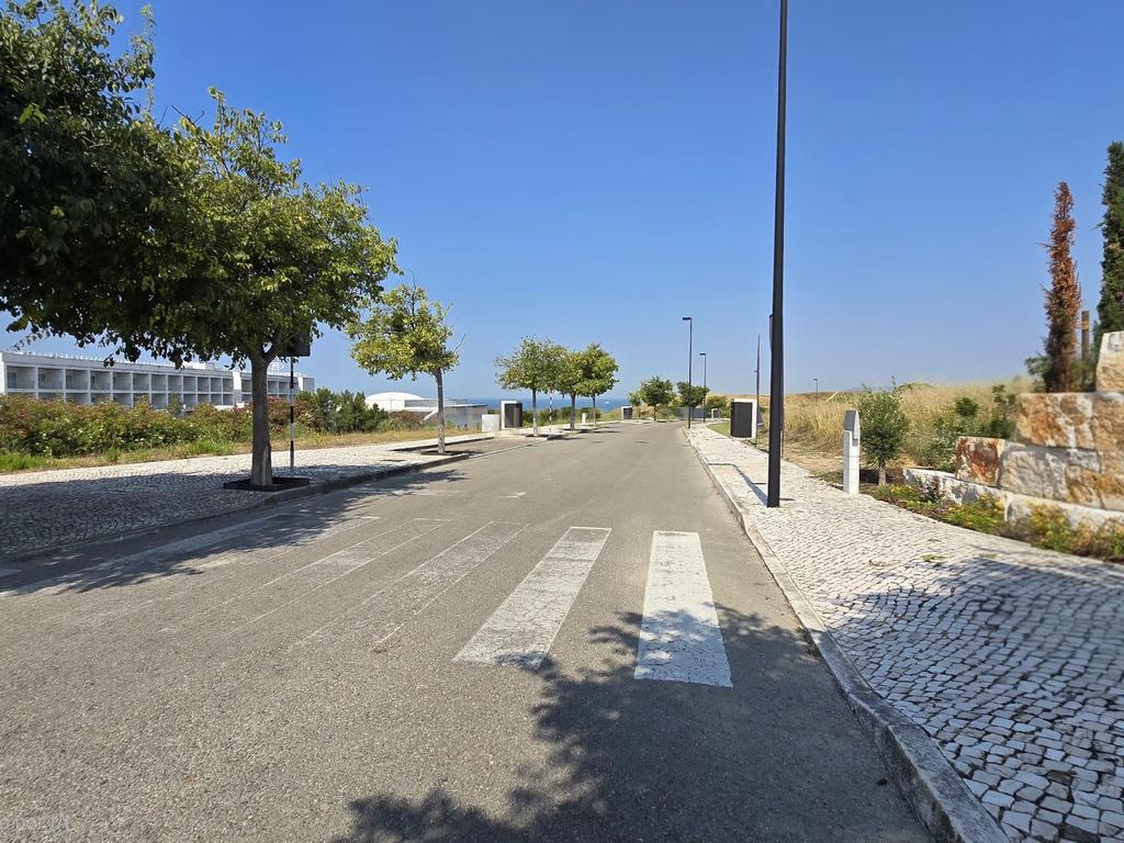 710 m² de Exclusividade num Novo Condomínio na Aldeia dos Capuchos. - Image 29