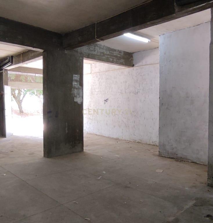 INVESTIMENTO - Venda de armazém arrendado (Lote 354) – Olivais Sul, Lisboa - Image 7
