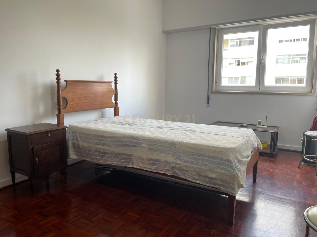 Arrenda-se Apartamento T4 na Portela — Conforto, Tranquilidade e Localização Privilegiada - Image 16