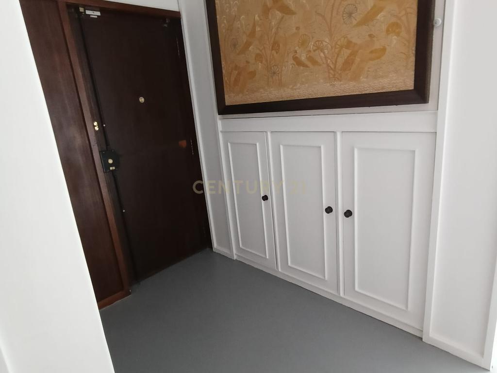 Apartamento 4 assoalhadas (T3) nos Olivais. Conforto e conveniência no coração da cidade - Image 4