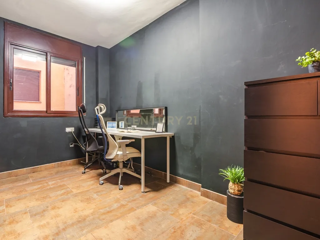 Apartamento amplo de 3 quartos no coração de Vendrell - Image 11
