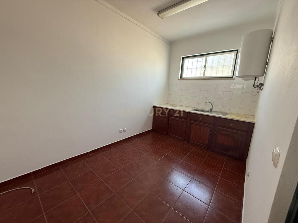 Armazém Industrial para Arrendamento – Riachos, Torres Novas - Image 15