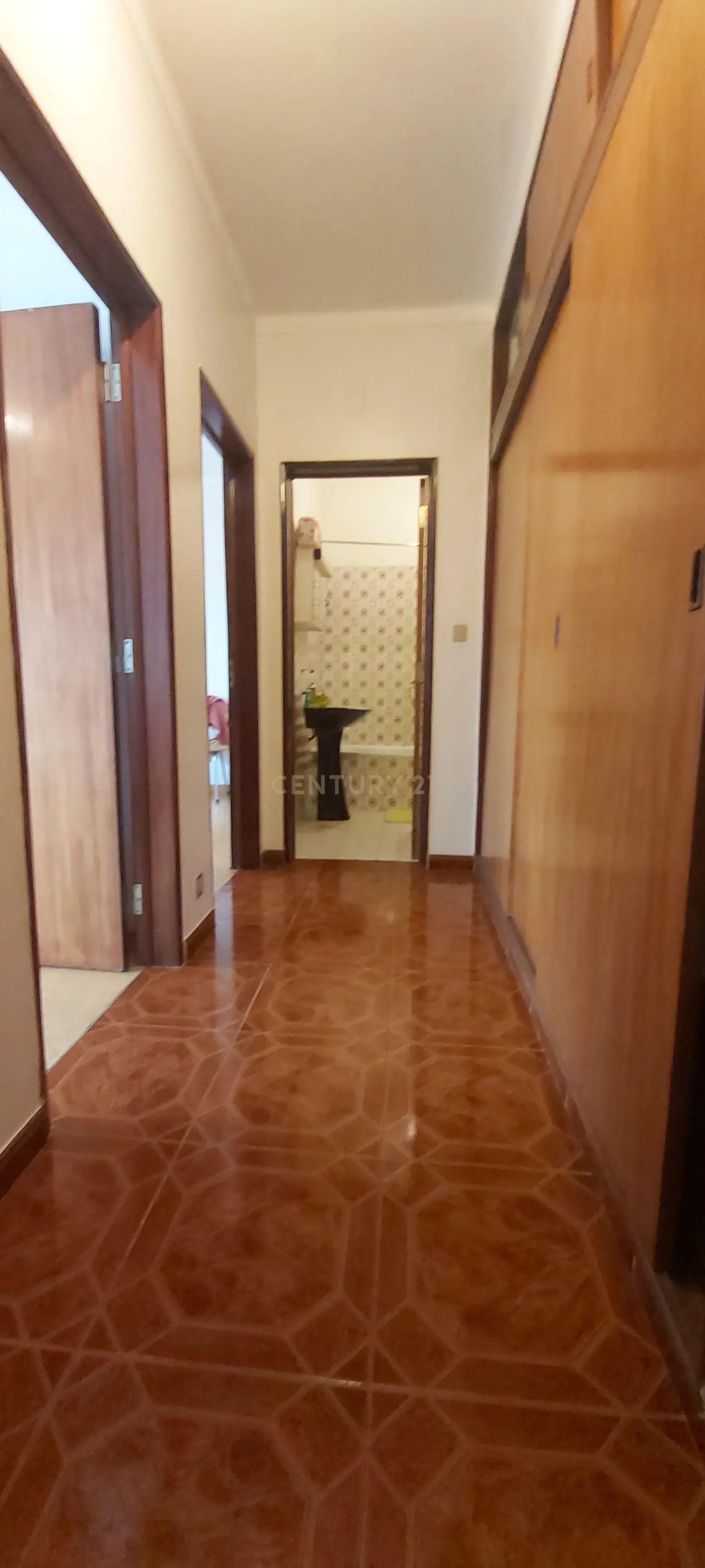 Fotografia 6 de 🌞 Apartamento T4 Luminoso com Excelentes Áreas e Garagem– Zona Premium de Beja