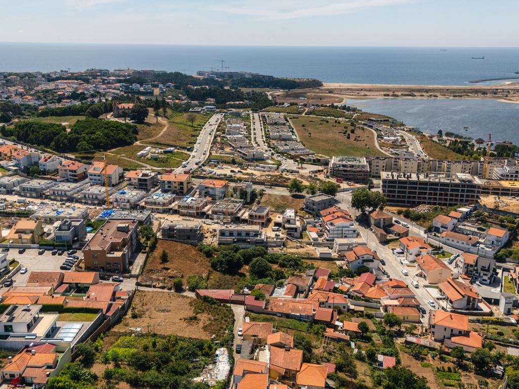 Terreno com Projeto Aprovado em Canidelo, Vila Nova de Gaia - Image 27