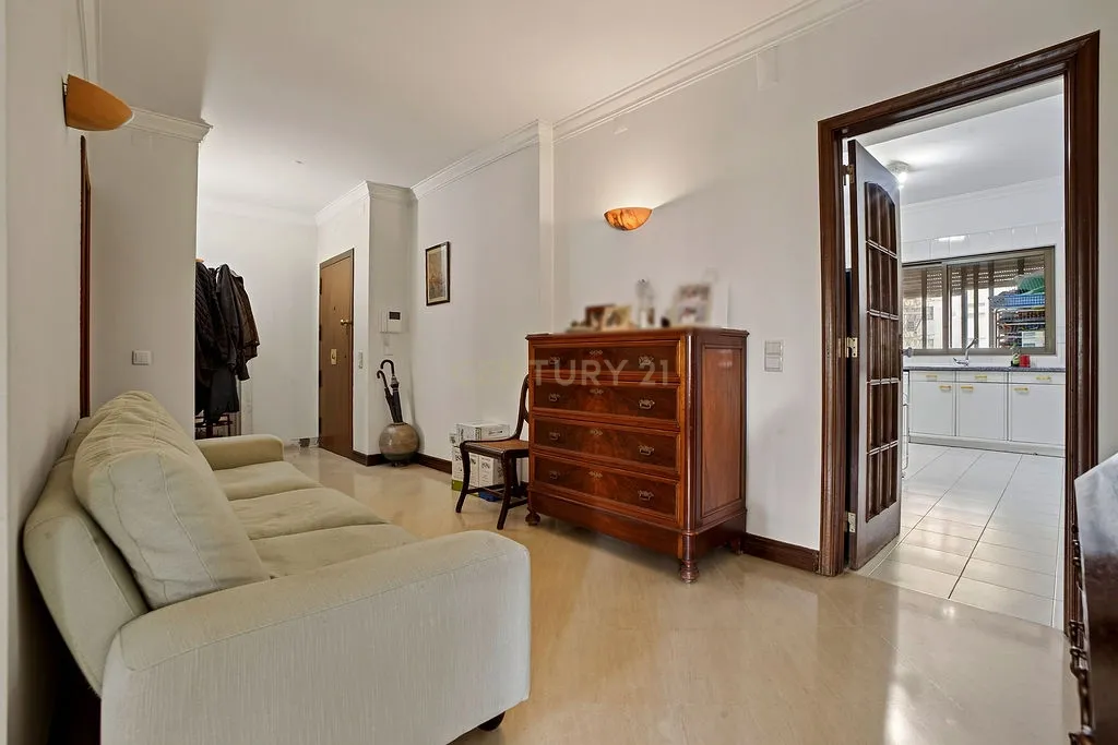 Apartamento Moderno em Campo Grande, Lisboa - 4 Quartos e Vista Panorâmica - Image 18
