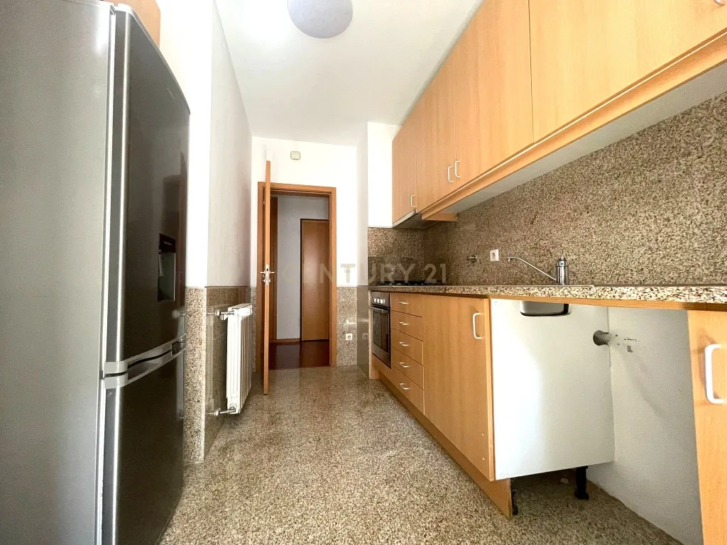T2 no Empreendimento da Quinta da Seara - Image 3
