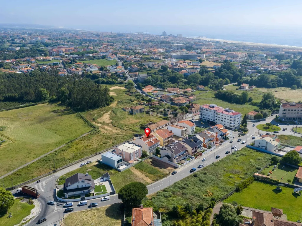T2+2 Duplex c/ Sótão amplo (248m²) | S. Félix Marinha - Image 32