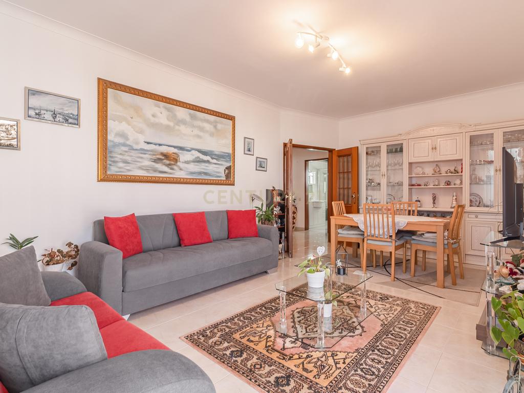 Apartamento T2 para Venda em Lagos - Image 1