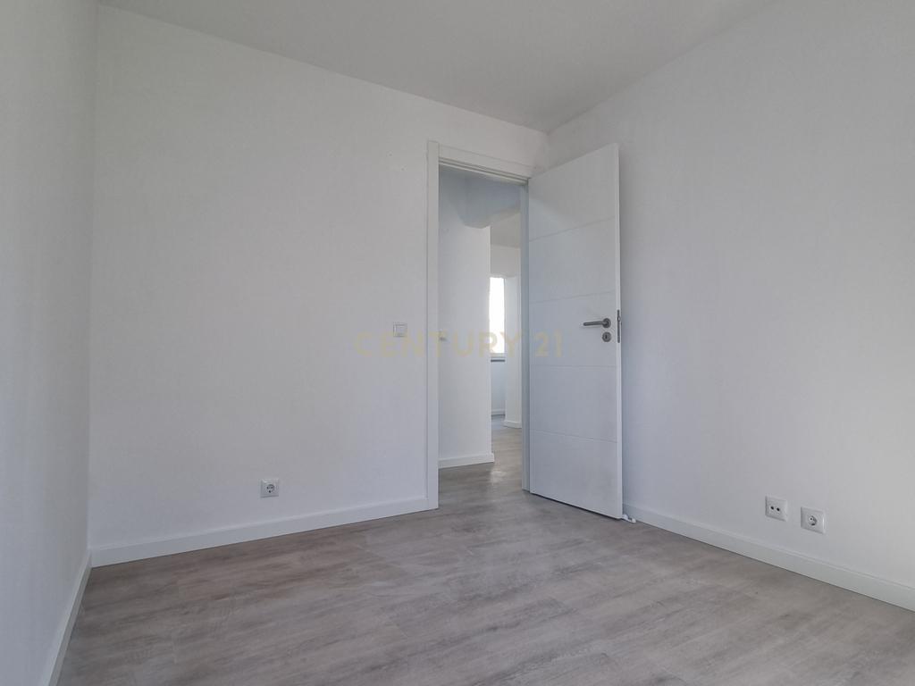 Apartamento Renovado T3 na Torre, Cascais - Image 17