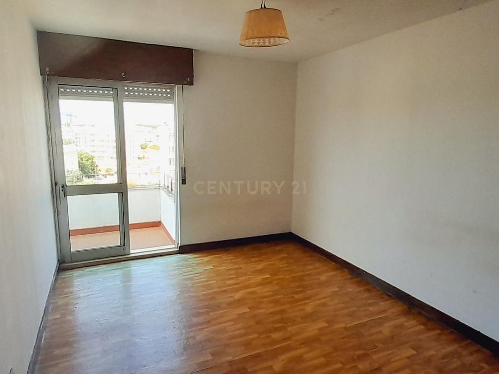 Apartamento T2 com Vista Panorâmica em Faro, Portimão - Image 16