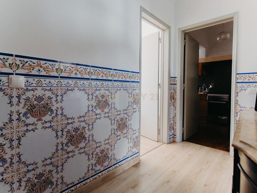 Apartamento T3, 3 varandas e 2 wc. Situado no último piso de um edifício tranquilo, conforto, funcionalidade e uma localização difícil de igualar. - Image 20