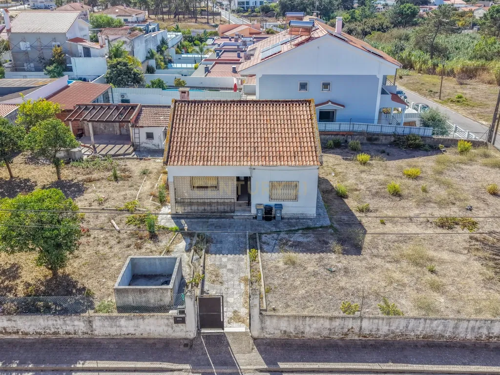 Moradia Isolada com Terreno de 1041 m² – Um Mundo de Possibilidades! - Image 138