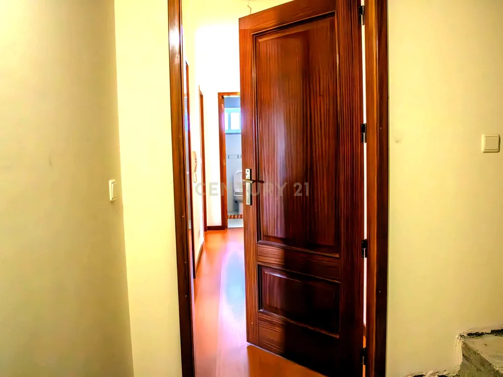 Moradia T5 Vila Nova Foz Côa - Image 18