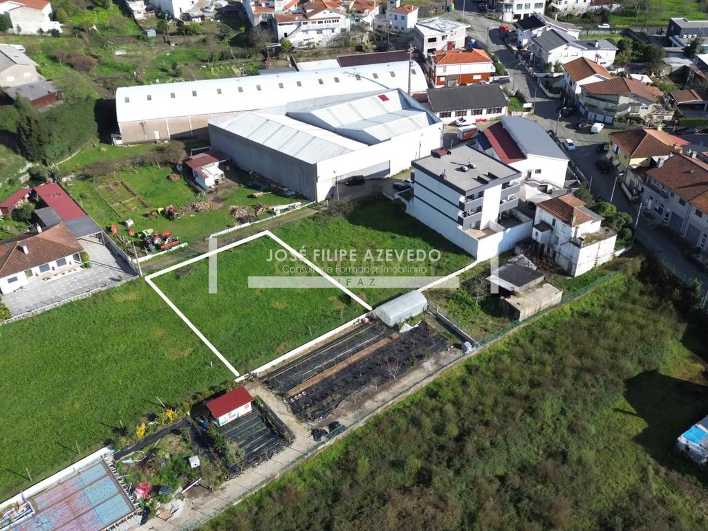 TERRENO PARA/CONSTRUÇÃO EM ALTURA (PIP PARA 6 APARTAMENTOS DE TIPOLOGIA T3 OU 8 APARTAMENTOS DE TIPOLOGIA T2) JUNTO AO CONTINENTE E AO PARQUE DA CIDADE - REBORDOSA, PAREDES - Image 5