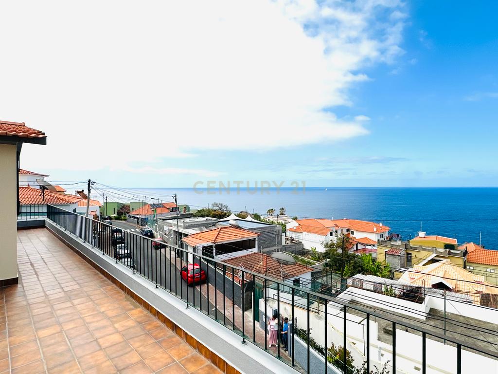 Moradia T2 - Câmara de Lobos - Image 1